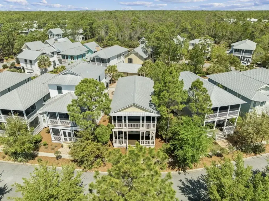 Naturewalk at Seagrove Homes surrounded by forest.